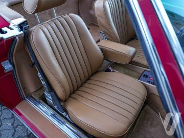 Mercedes-Benz SL (1986) Wnętrze