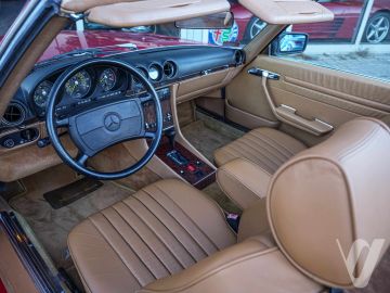 Mercedes-Benz SL (1986) Wnętrze