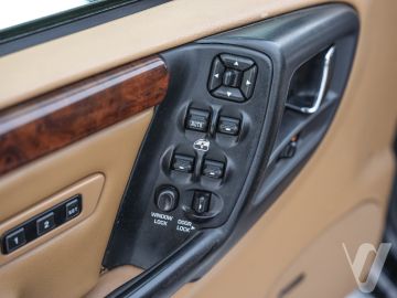 Jeep Grand Cherokee (1996) Wnętrze