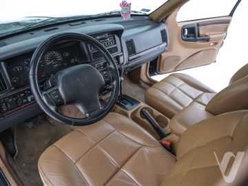 Jeep Grand Cherokee (1996) Wnętrze