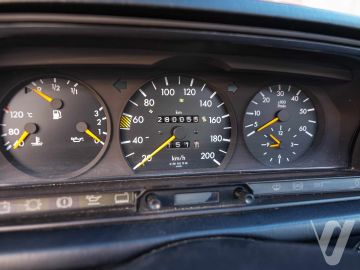 Mercedes-Benz W201 (1992) Wnętrze