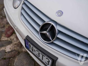 Mercedes-Benz SL (2005) Outside