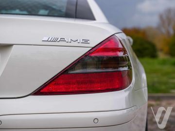 Mercedes-Benz SL (2005) Outside