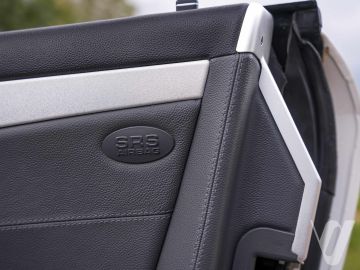 Mercedes-Benz SL (2005) Inside