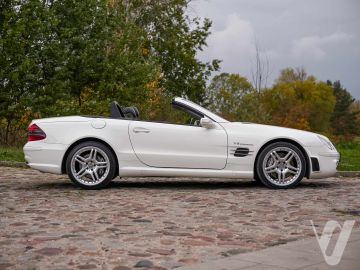 Mercedes-Benz SL (2005) Outside