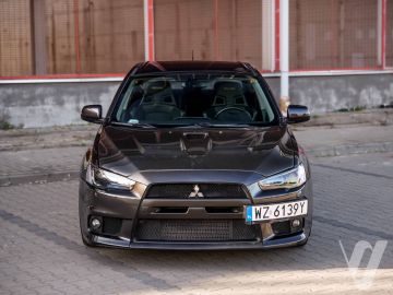 Mitsubishi Lancer Evolution (2008) Outside