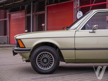 BMW Seria 3 (1978) Zdjęcia z zewnątrz