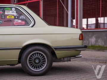 BMW Seria 3 (1978) Zdjęcia z zewnątrz