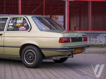 BMW Seria 3 (1978) Zdjęcia z zewnątrz