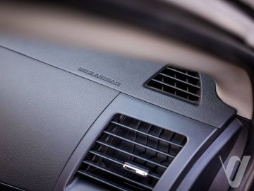 Mitsubishi Lancer Evolution (2008) Wnętrze