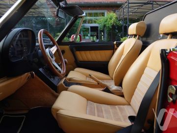 Alfa Romeo Spider (1991) Wnętrze