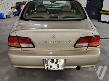 Nissan Maxima (1997) Zdjęcia z zewnątrz