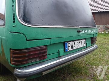 Mercedes-Benz W123 (1981) Outside