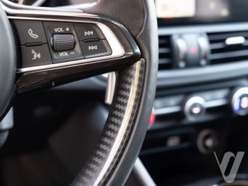 Alfa Romeo Giulia (2021) Wnętrze