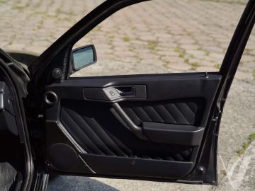 Alfa Romeo 155 (1996) Inside