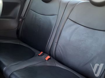 Fiat 500 Ferrari Edition (2008) Wnętrze