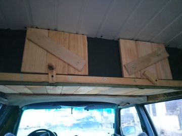 Mercedes-Benz W123 (1981) Inside