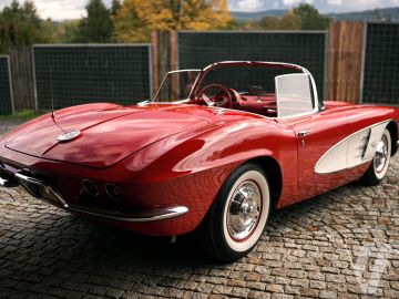 Chevrolet Corvette (1961) Zdjęcia z zewnątrz