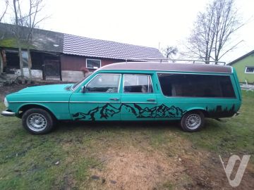 Mercedes-Benz W123 (1981) Outside