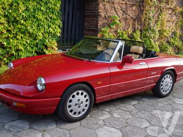 Alfa Romeo Spider (1991) Zdjęcia z zewnątrz