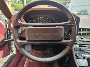 Porsche 928 (1986) Inside