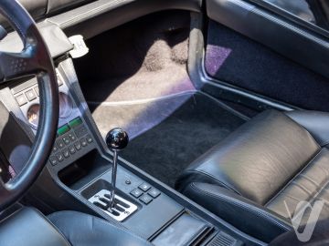 Ferrari 348 (1992) Wnętrze