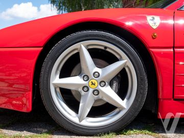 Ferrari 348 (1992) Zdjęcia z zewnątrz