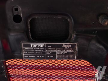 Ferrari 348 (1992) Wnętrze