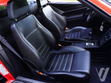 Ferrari 348 (1992) Wnętrze