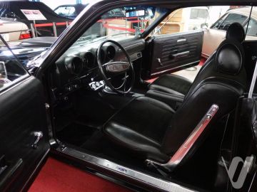 Ford Torino (1968) Wnętrze