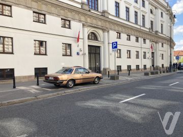 Mazda 626 (1982) Zdjęcia z zewnątrz