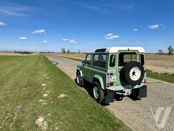 Land Rover Defender (1999) Zdjęcia z zewnątrz