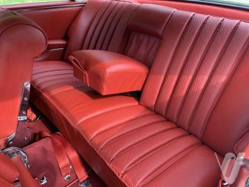 Mercedes-Benz W111 220 SEb (1963) Wnętrze