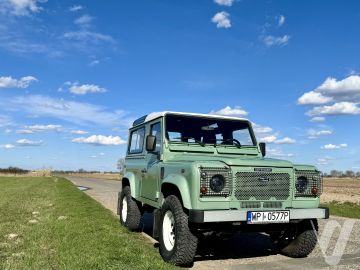 Land Rover Defender (1999) Zdjęcia z zewnątrz