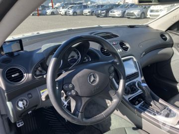 Mercedes-Benz SL (2005) Wnętrze