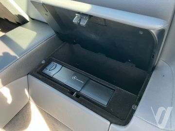 Mercedes-Benz SL (2005) Detale