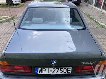 BMW Seria 7 (1990) Zdjęcia z zewnątrz