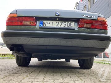 BMW Seria 7 (1990) Zdjęcia z zewnątrz