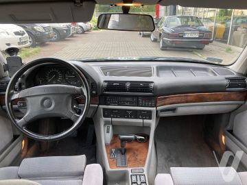 BMW Seria 7 (1990) Wnętrze