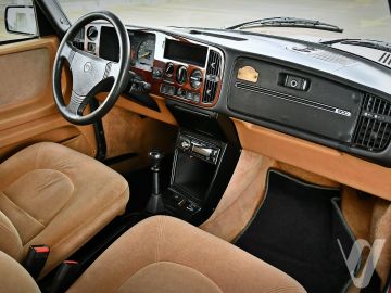 Saab 900 (1987) Wnętrze