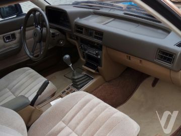 Mazda 626 (1982) Wnętrze