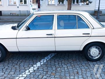Mercedes-Benz W123 (1981) Zdjęcia z zewnątrz