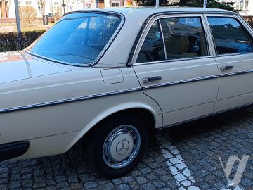 Mercedes-Benz W123 (1981) Zdjęcia z zewnątrz