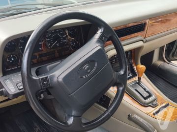 Jaguar XJ (1994) Wnętrze