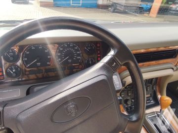 Jaguar XJ (1994) Wnętrze