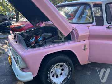 Chevrolet Apache (1963) Details