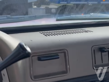 Chevrolet Apache (1963) Inside