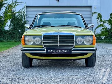 Mercedes-Benz W123 (1980) Zdjęcia z zewnątrz