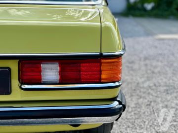 Mercedes-Benz W123 (1980) Zdjęcia z zewnątrz