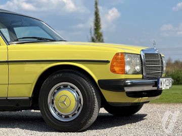 Mercedes-Benz W123 (1980) Zdjęcia z zewnątrz